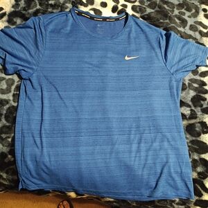 Nike Men's Blue Dri-FIT Short Sleeve Athletic Tee Large